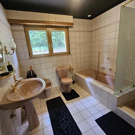 Bellevue - Chez Oma Casa de Férias *